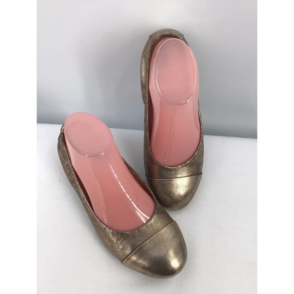 Dansko Lisanne Flat In Gold Leather Women’s Size 37 EU Captoe Work Metallic Shoe - Picture 2 of 16